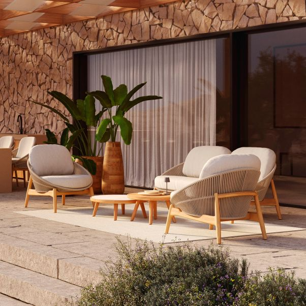 The Comfort Benefits Of Ergonomic Lounge Chairs